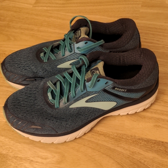 Brooks Adrenaline GTS 18 - Picture 1 of 4